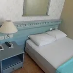 Akpinar فندق